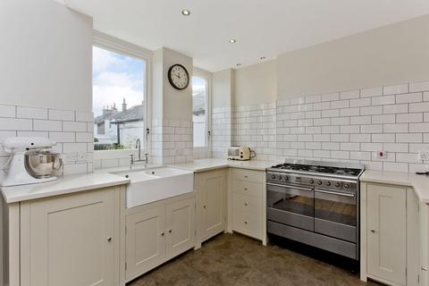 12 Forthview Terrace, Edinburgh, EH4 2AE