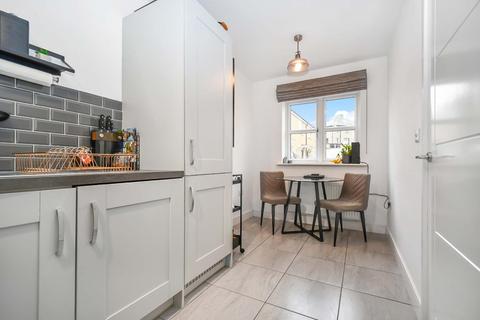 73 Brompton Drive, Bradford, BD10 0DW