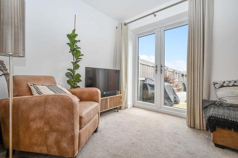 73 Brompton Drive, Bradford, BD10 0DW