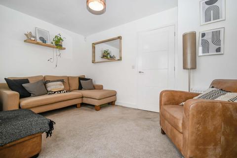 73 Brompton Drive, Bradford, BD10 0DW