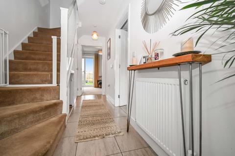 73 Brompton Drive, Bradford, BD10 0DW