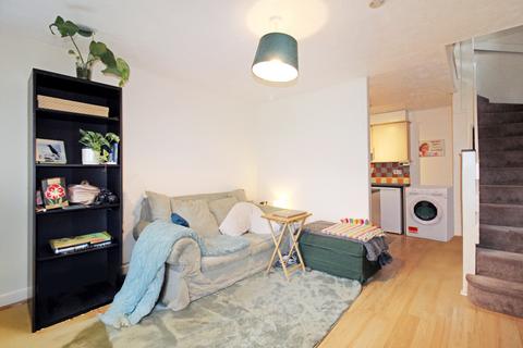 undefined, Dart Road, Farnborough, Hampshire, GU14