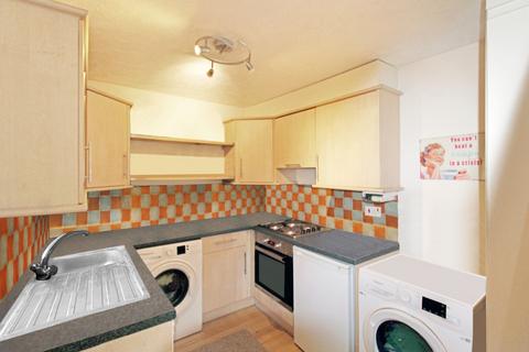 undefined, Dart Road, Farnborough, Hampshire, GU14