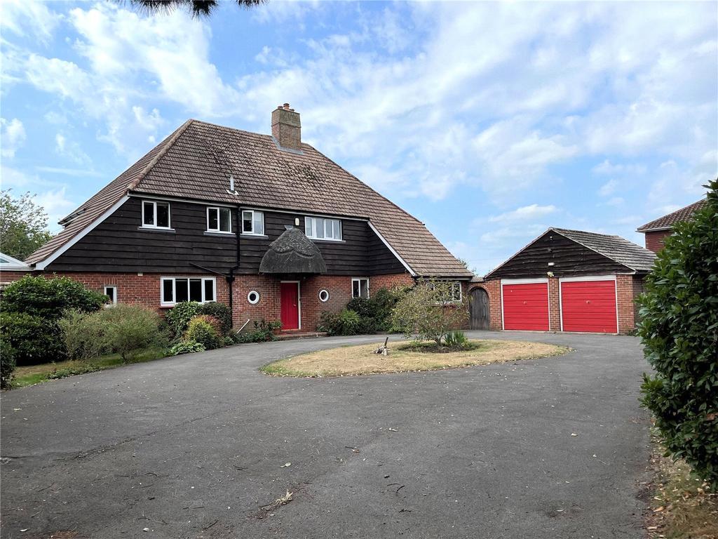 Monckton Road, Alverstoke, Gosport, Hampshire, PO12 4 bed detached