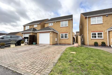 3 bedroom detached house for sale - Picketts Close, Whittlesey, Peterborough, PE7