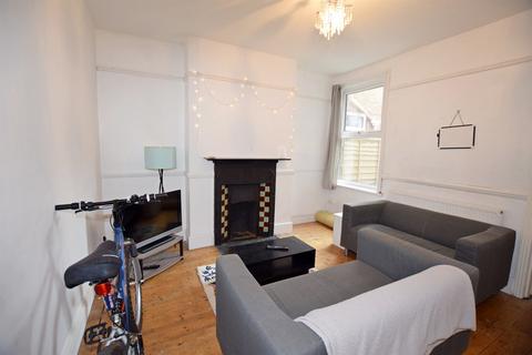 4 bedroom terraced house to rent, Southover Road, Bognor Regis, PO21