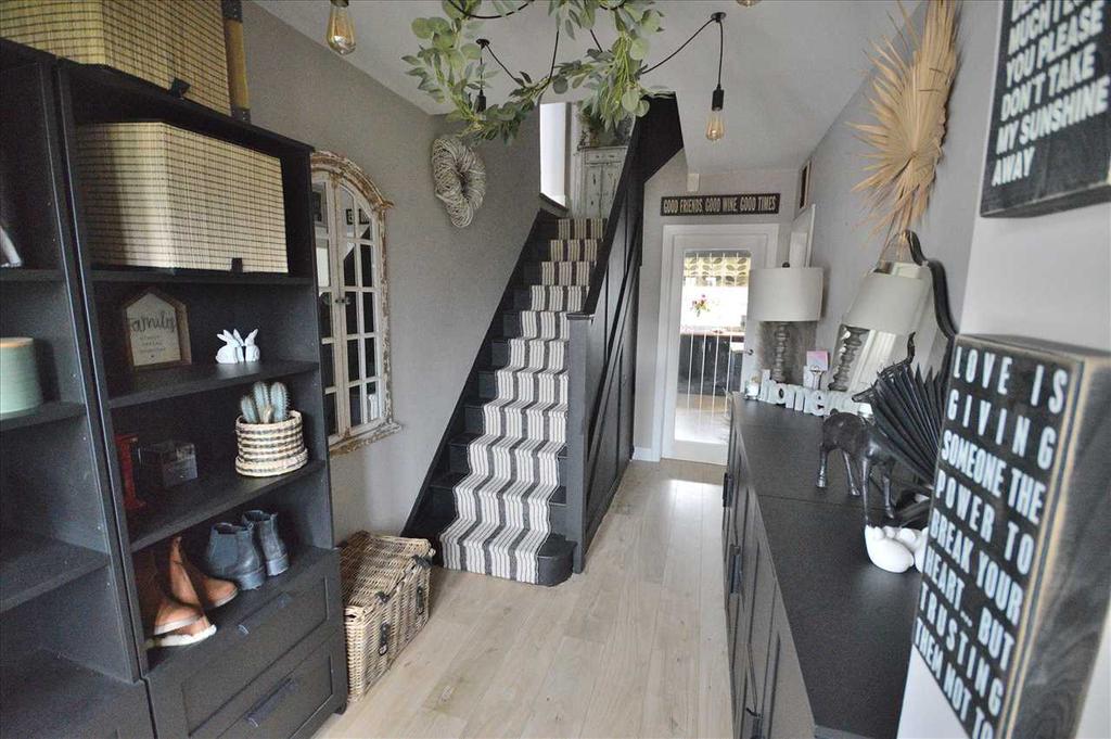 Thorndale Road, Belmont, Durham 5 bed semidetached house £269,950