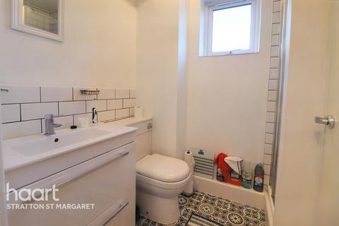 28 Carman Close, Swindon, SN3 4XU
