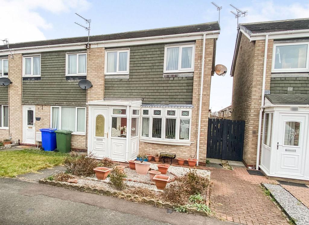 Oakley Drive, Cramlington... 3 bed terraced house £90,000