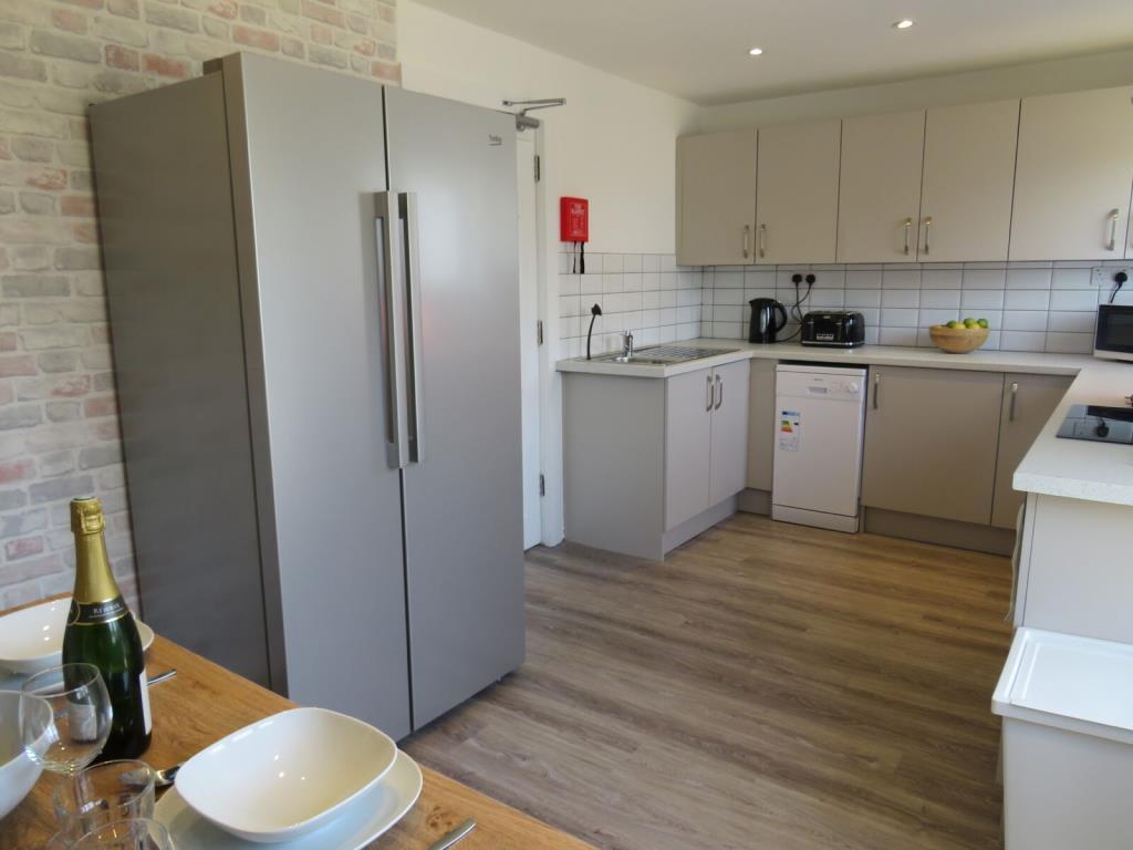 Mitchell Road, Canford Heath 1 bed in a house share £450 pcm (£104 pw)