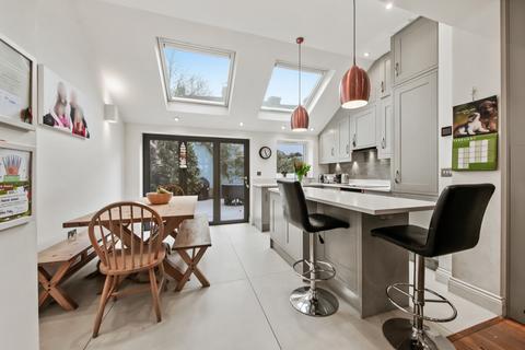 41 Laurel Gardens, London, W7 3JG