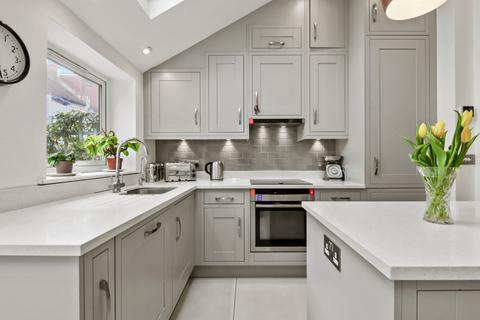 41 Laurel Gardens, London, W7 3JG