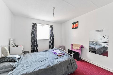 1 bedroom flat for sale, East ham E6, East Ham, London, E6
