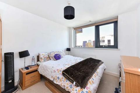 2 bedroom apartment to rent, Elektron Tower,  Blackwall Way, London