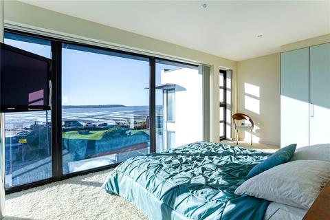 4 bedroom detached house for sale - Shore Road, Sandbanks, Poole, Dorset, BH13