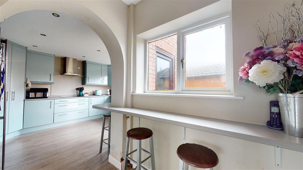 Kitchen Dining Area