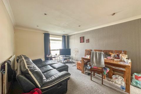 2 bedroom flat for sale, Hilton Avenue, Scunthorpe, North Lincolnshire, DN15