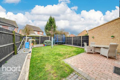 8 Avocet Way, Heybridge, Maldon, CM9 4TW