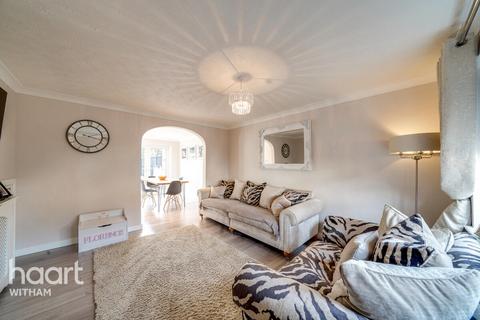 8 Avocet Way, Heybridge, Maldon, CM9 4TW
