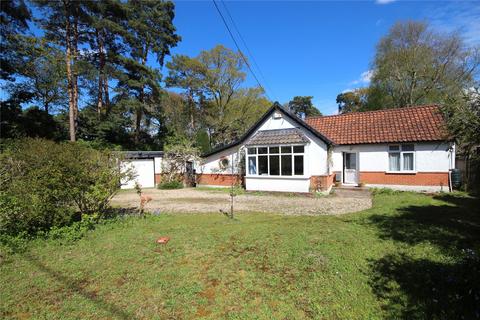 3 bedroom bungalow for sale, Pinewood Road, St. Ives, Ringwood, Hampshire, BH24