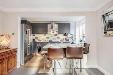 14, Lytham Court Cardwell Crescent, Ascot, SL5 9BU