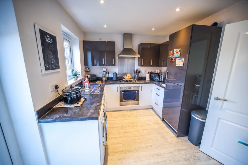 Beverley Way, NewtonLeWillows, WA12... 3 bed semidetached house for sale £200,000