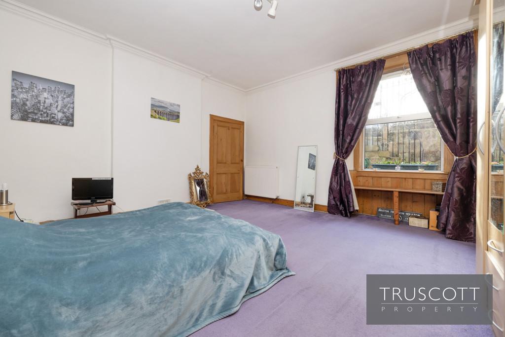 Double Bedroom 1