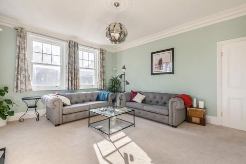 3 bedroom flat for sale - Maori Road, Guildford, Surrey