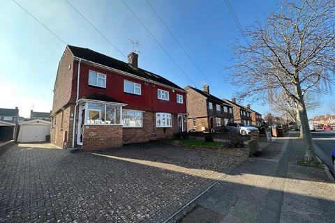 70 Broadview Avenue, Gillingham, ME8 9DE