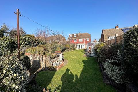 70 Broadview Avenue, Gillingham, ME8 9DE