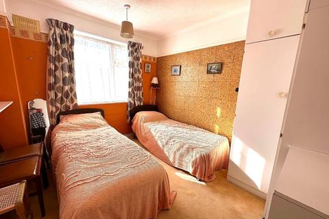 70 Broadview Avenue, Gillingham, ME8 9DE