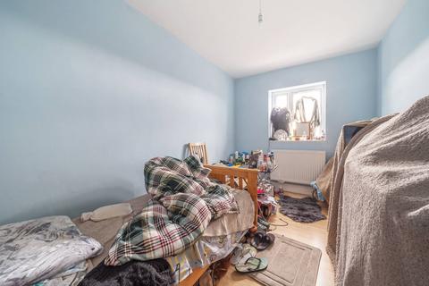 3 bedroom terraced house for sale, Newham Way, Beckton, London, E6