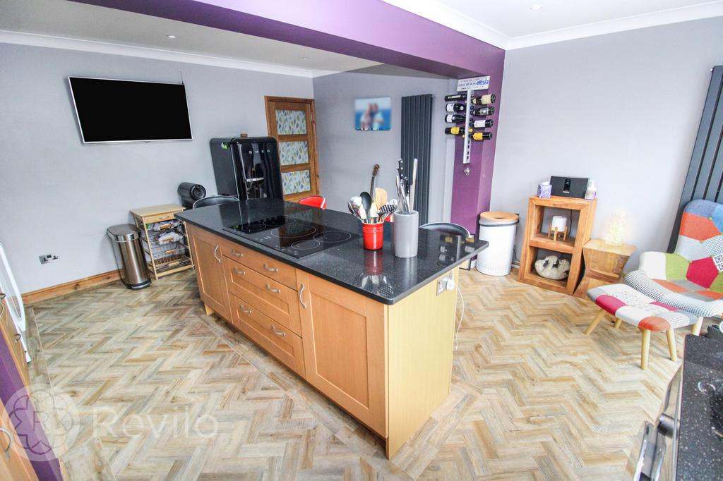 Extended Breakfast Kitchen