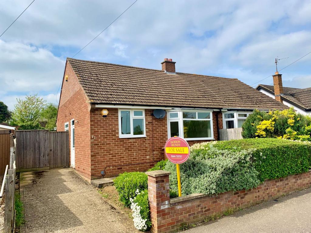 Longmynd Drive, Duston, Northampton NN5 6DH 2 bed semidetached