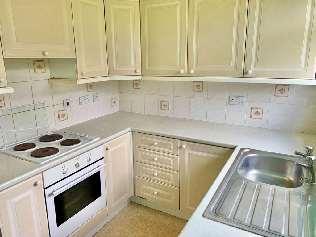 Longmynd Drive, Duston, Northampton... 2 bed semidetached bungalow £