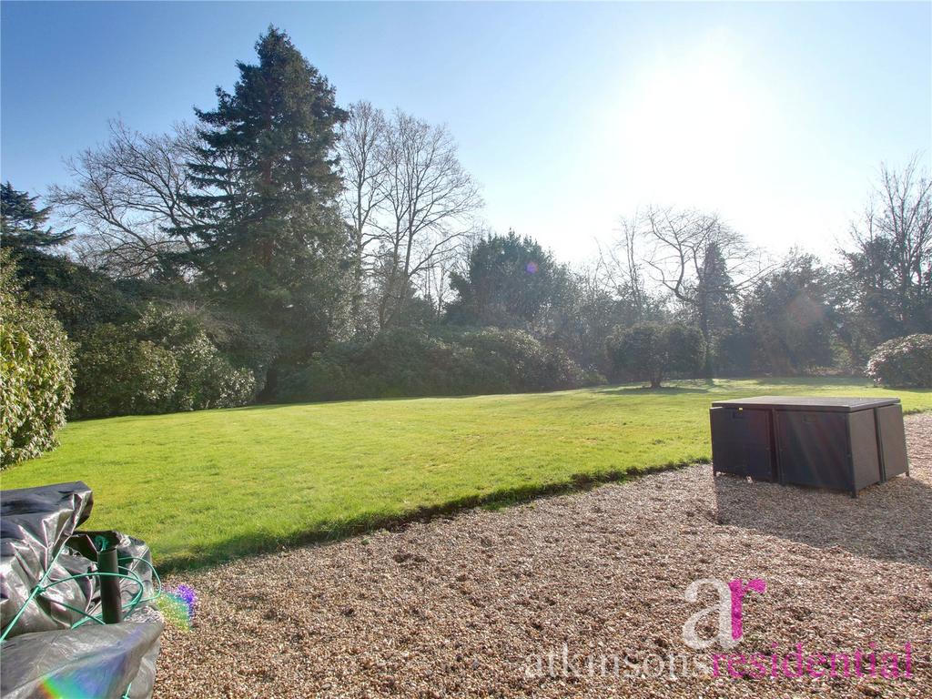 The Clockhouse, Forty Hill, Enfield, Middlesex, EN2 2 bed terraced