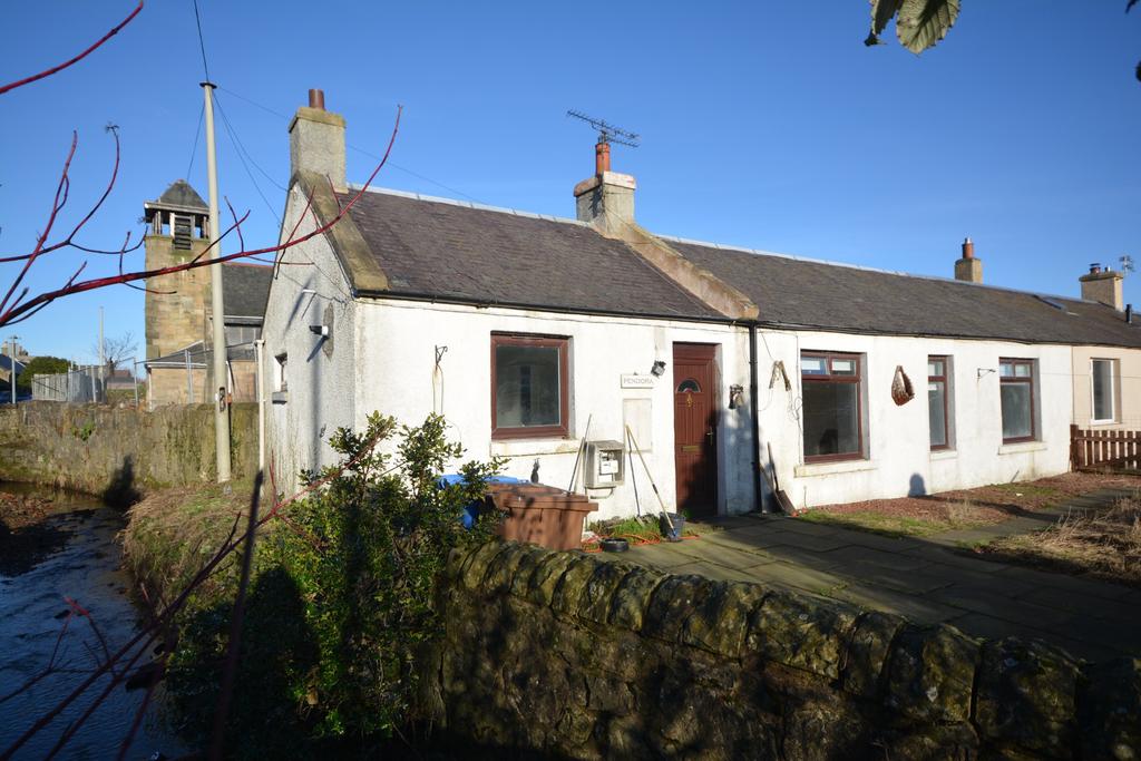 South Craigs Road, Rumford, Falkirk, Stirlingshire, FK2 0SF 2 bed semidetached house £122,000