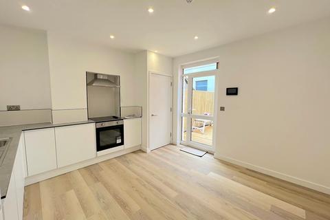 6 bedroom townhouse to rent, Elder Place, Brighton, East Sussex BN1 4GF