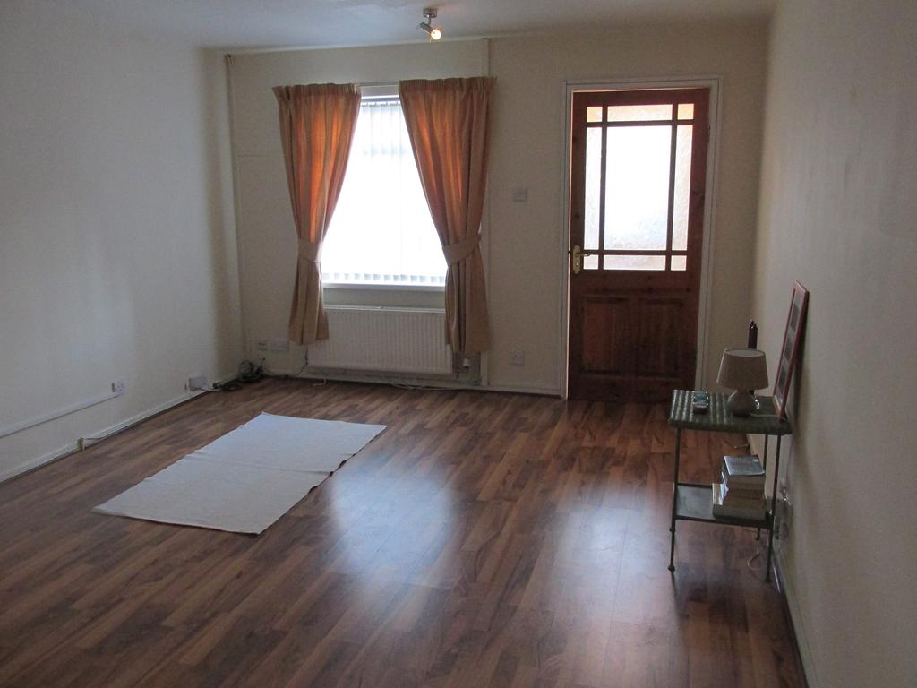 Lydstep Road, Barry, The Vale Of... 2 bed semidetached house £850