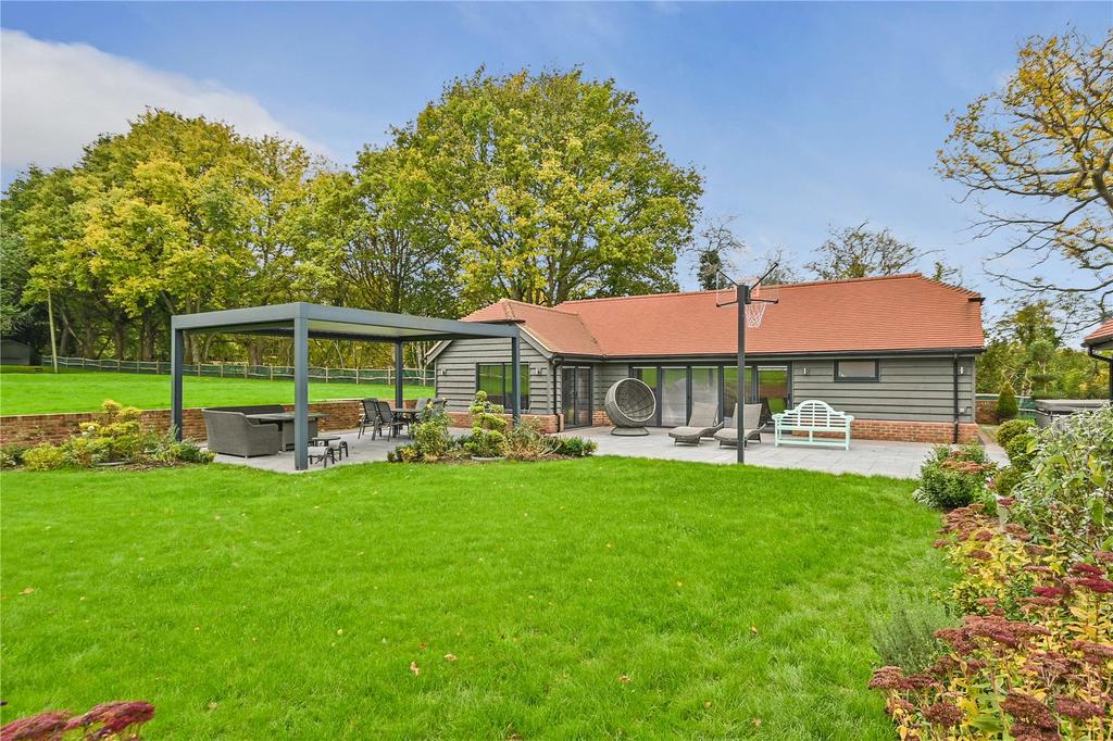 Pool House