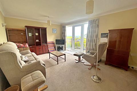 3 bedroom flat for sale, Weymouth