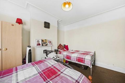 53 Wyatt Road, London, E7 9ND