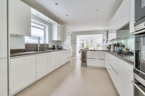 61 Elwill Way, Beckenham, BR3 6RY