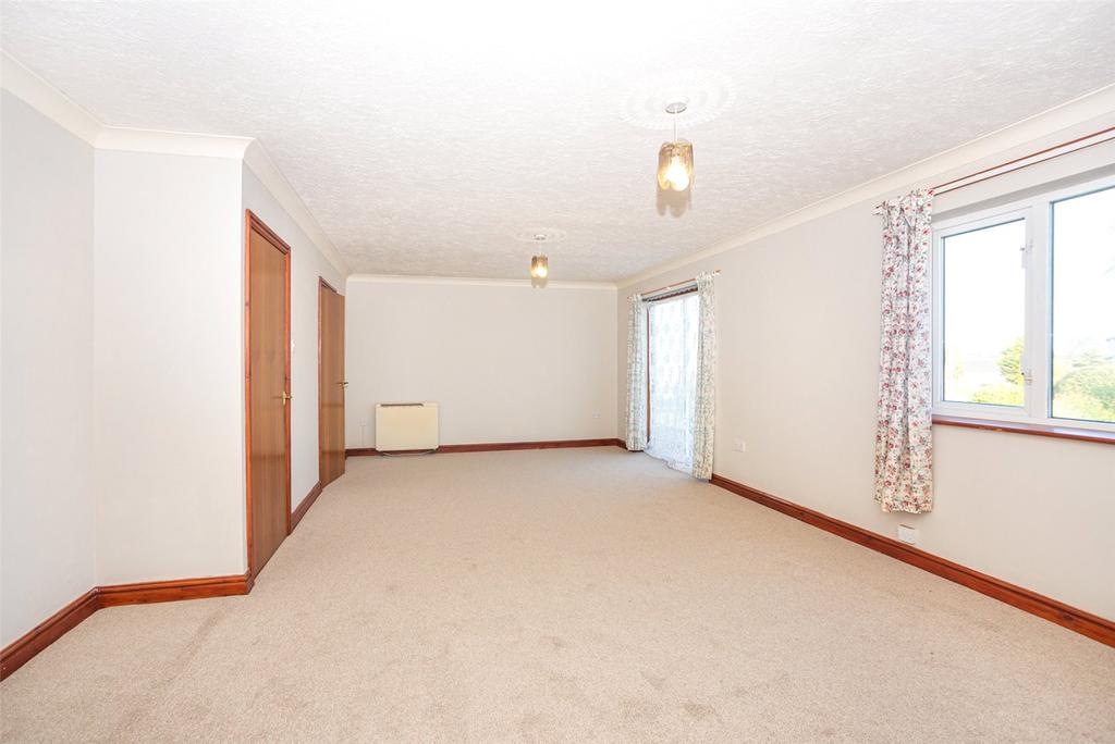 Tyddyn Bach, Cemaes Bay, Isle of Anglesey, LL67 3 bed bungalow for sale