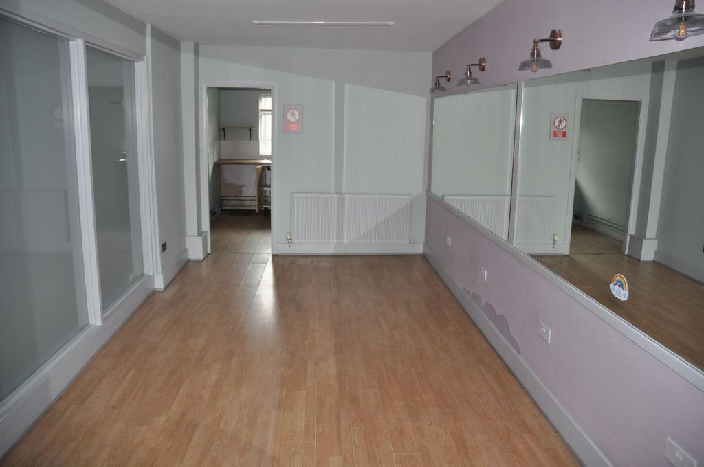 Ground Floor Spce