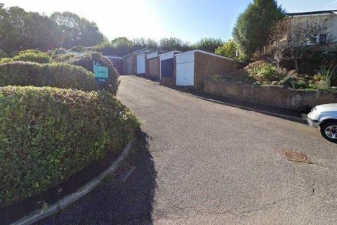 Garage to rent, Sideling Fields, Tiverton EX16