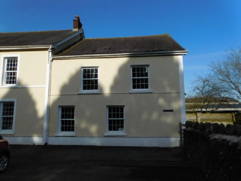 Dryslwyn, Carmarthen, Carmarthenshire. 4 bed semidetached house £850
