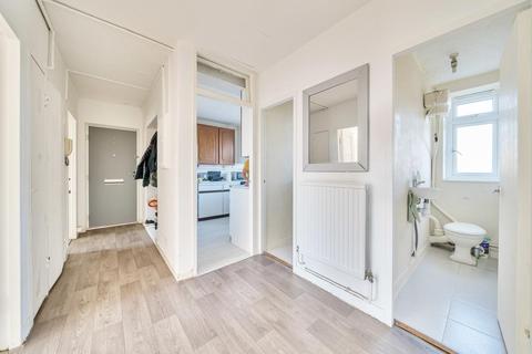39 Maple Avenue, London, W3 7LE