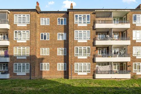 39 Maple Avenue, London, W3 7LE