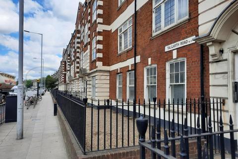 3 bedroom flat to rent, Talgarth Road, Baron's Court, W14
